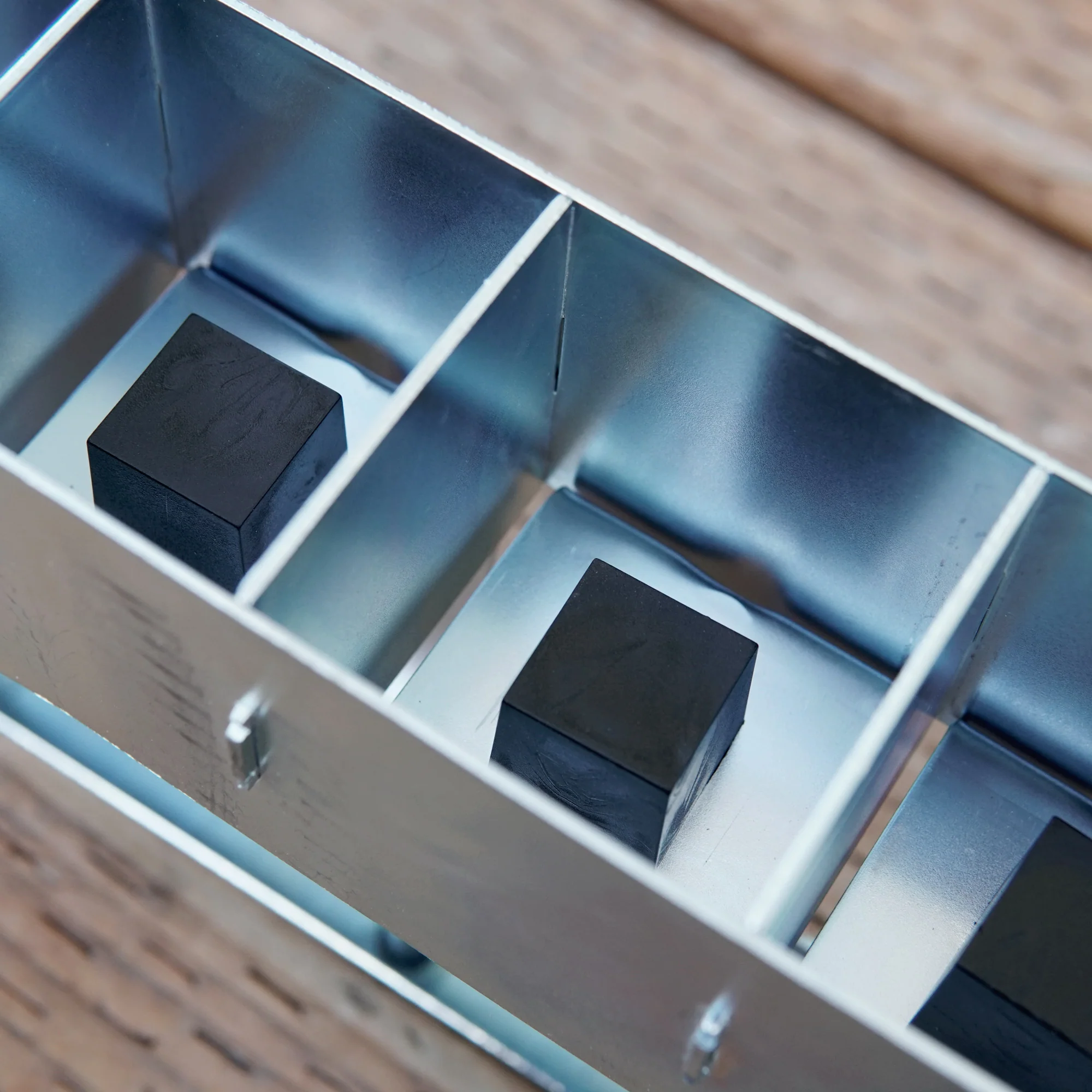 SET OF 4 CUBE INSERT - Image 2